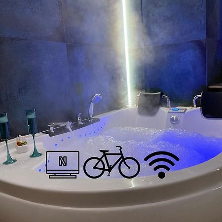 Jacuzzi & Bike Apartment, Krasków Εξωτερικό φωτογραφία