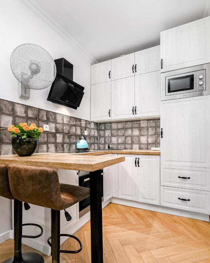Jacuzzi & Bike Apartment, Krasków Εξωτερικό φωτογραφία