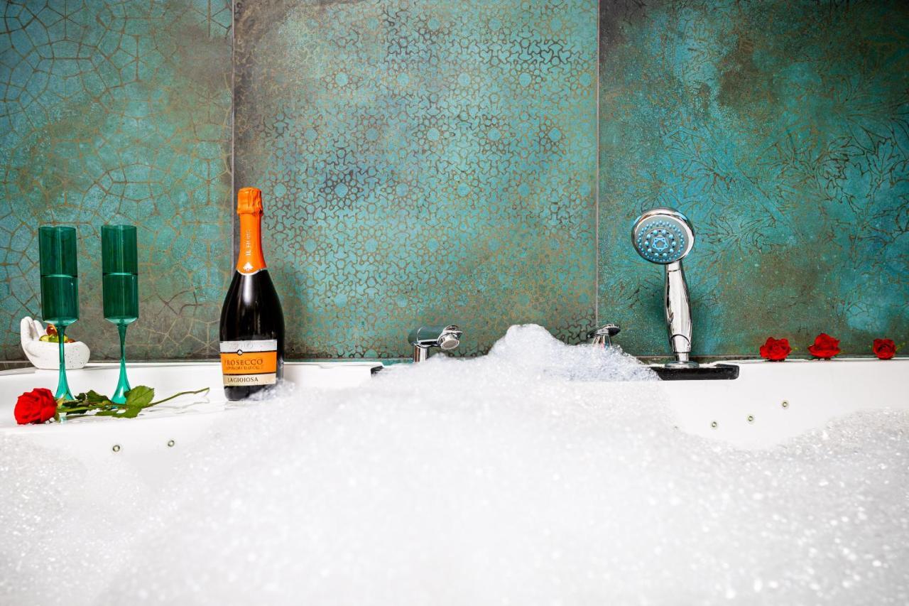 Jacuzzi & Bike Apartment, Krasków Εξωτερικό φωτογραφία