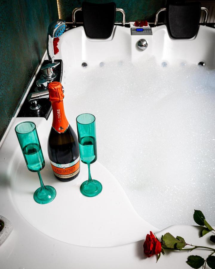 Jacuzzi & Bike Apartment, Krasków Εξωτερικό φωτογραφία